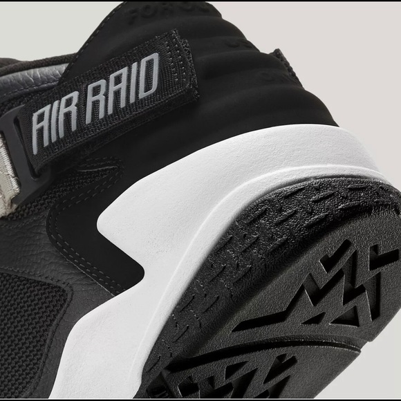 Nike Air Raid 2020 Black Wolf Grey White DC1412 - Picture 7 of 8